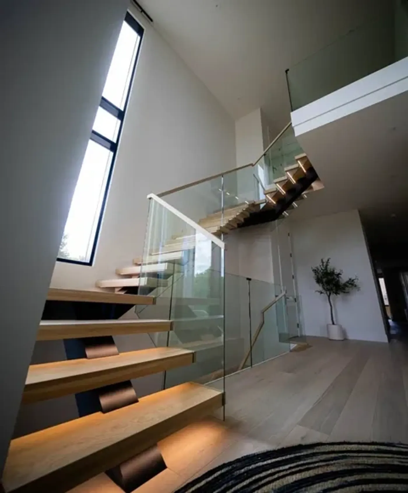 Custom Glass Balustrade Safety Rail Systems in Palm Beach, FL